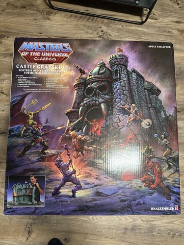 Castle grayskull classics - castle,